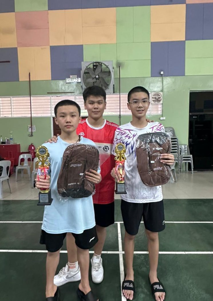 🏸 吉华健儿羽坛展实力｜双双勇夺槟城公开赛季军！
