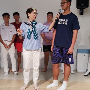 球场不完美，但梦想很坚定